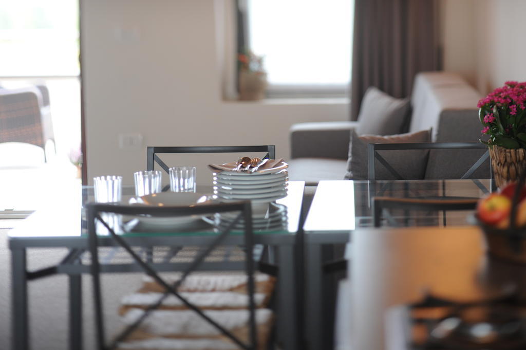 Monte Maino Bed & Breakfast Ντεζεντσάνο ντελ Γκάρντα Δωμάτιο φωτογραφία