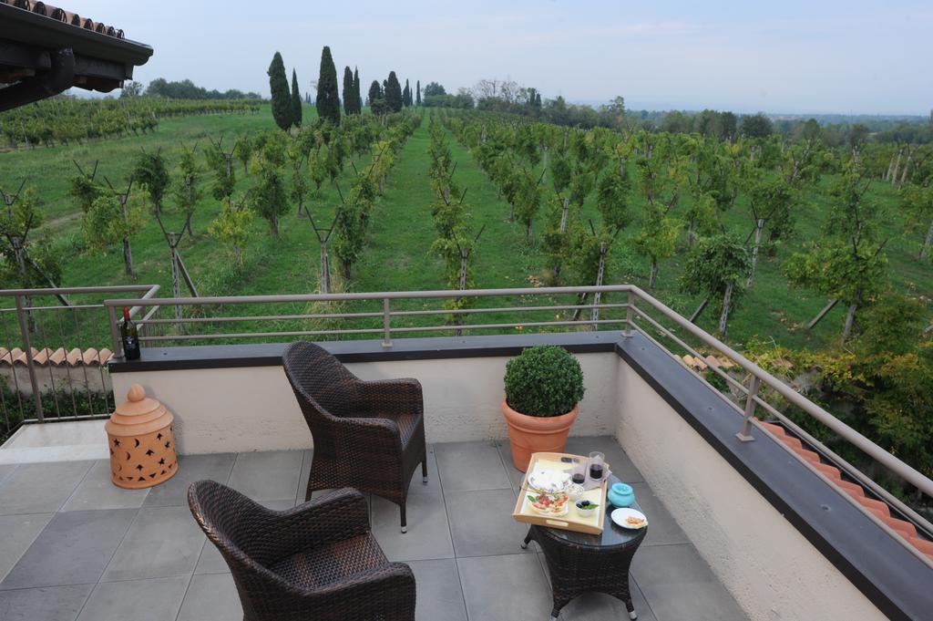 Monte Maino Bed & Breakfast Ντεζεντσάνο ντελ Γκάρντα Εξωτερικό φωτογραφία
